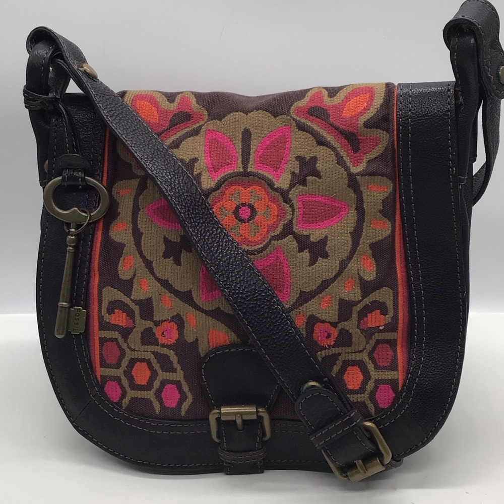 Fossil Vintage Reissue Embroidered Tapestry Flap Crossbody